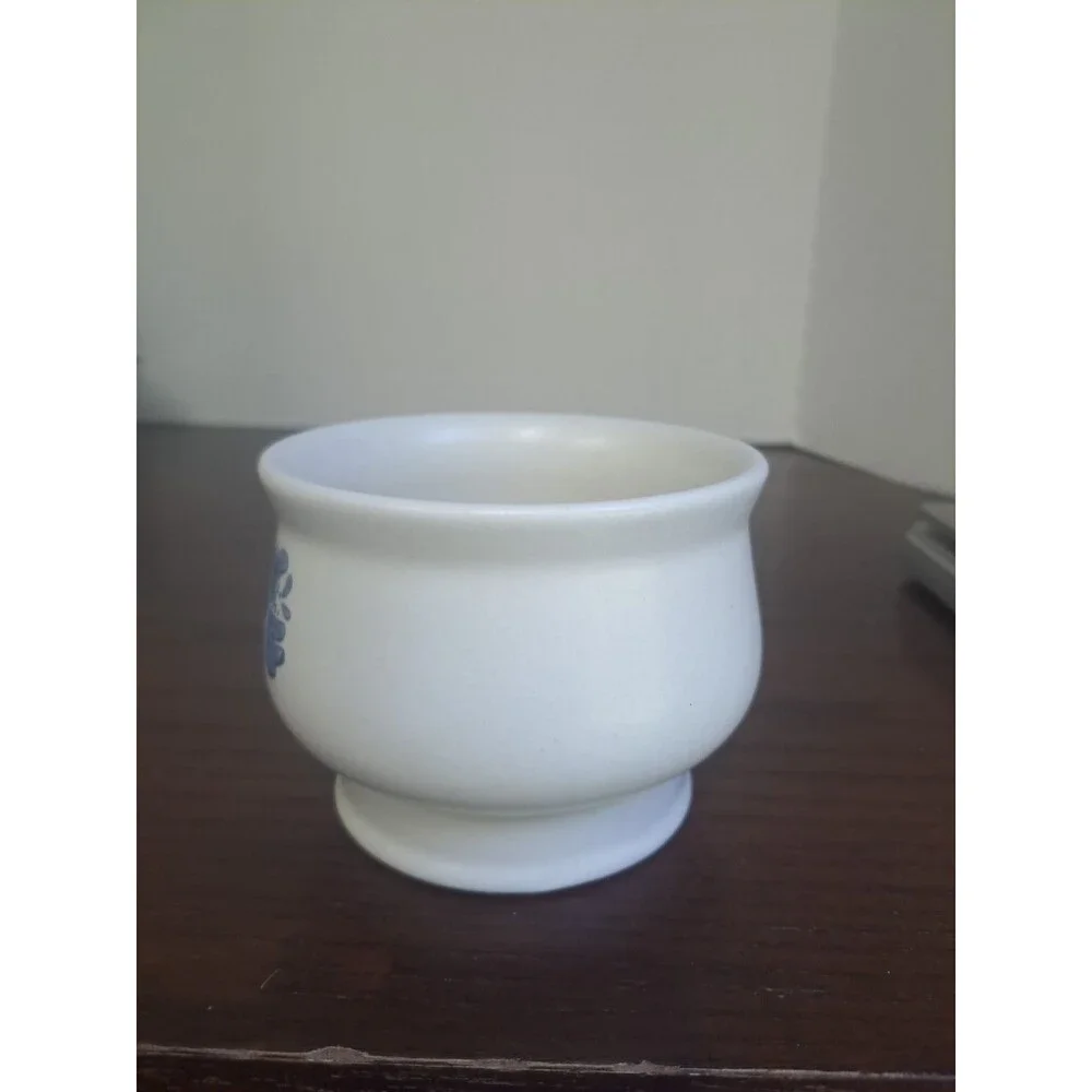 Vintage Pfalzfraff Yorktowne Blue And White Floral Stoneware Sugar Bowl No Lid